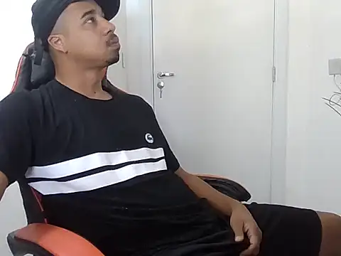 Juninho10c online show from November 13, 2025, 3:33 pm