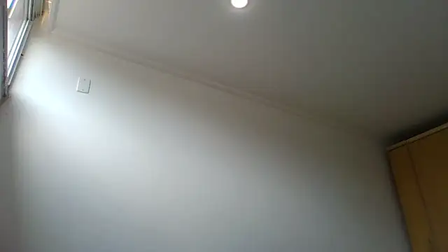 Juninho10c online show from December 3, 2025, 10:13 am