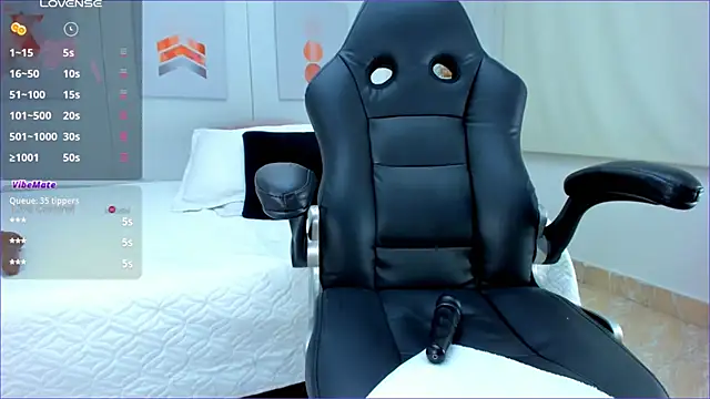 Snapshot of AlessiaMarcu- chatting on January 22, 2025, 7:57 am AlessiaMarcu- online show from January 22, 2025, 7:57 am