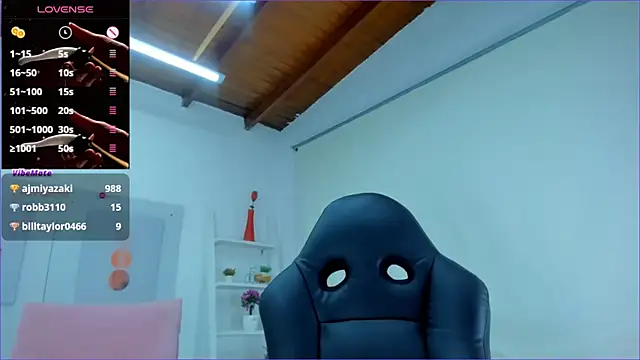 Snapshot of AlessiaMarcu- chatting on March 14, 2025, 10:29 am AlessiaMarcu- online show from March 14, 2025, 10:29 am