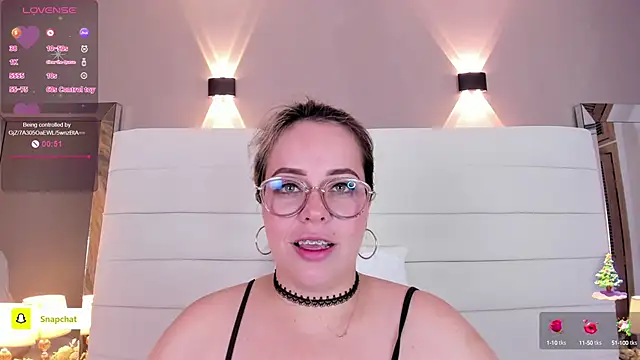 Charlotte93  online show from January 14, 2025, 2:53 pm