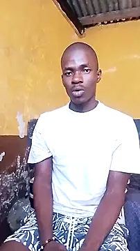 Snapshot of LULE37587001 chatting on March 9, 2026, 1:04 pm LULE37587001 online show from March 9, 2026, 1:04 pm