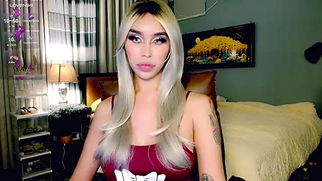 Hail Ur QueenJasmine online show from January 14, 2025, 8:52 am