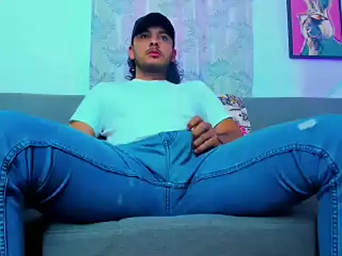 tuyo1995 online show from March 2, 2026, 4:14 pm