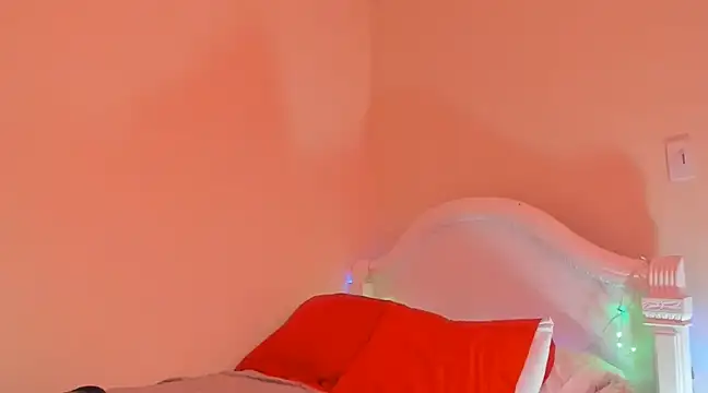 drippyorlovee online show from January 1, 2025, 8:47 pm