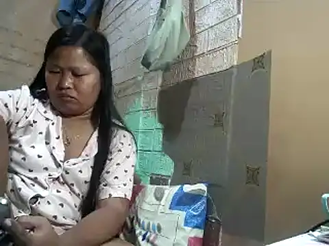 sweethotmom online show from March 18, 2025, 12:58 pm