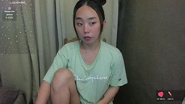 MissAyaCollins online show from October 17, 2025, 6:27 am