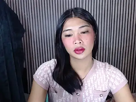 Maria-Moore online show from October 20, 2025, 10:54 pm