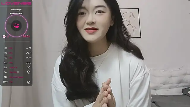 Snapshot of QiuPeiPeimmm chatting on December 24, 2024, 2:12 pm QiuPeiPeimmm online show from December 24, 2024, 2:12 pm