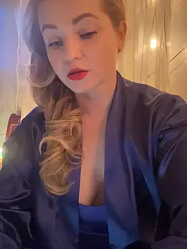 Snapshot of Lady__Maria chatting on February 17, 2025, 3:42 pm Lady Maria online show from February 17, 2025, 3:42 pm