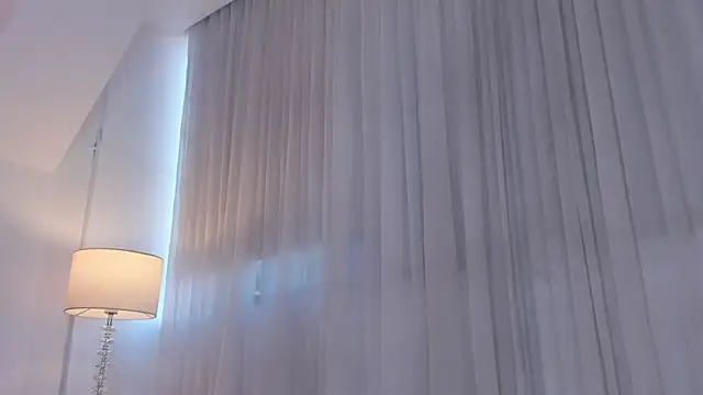 Snapshot of Emma_Torres__ chatting on February 11, 2026, 12:10 pm Emma Torres online show from February 11, 2026, 12:10 pm