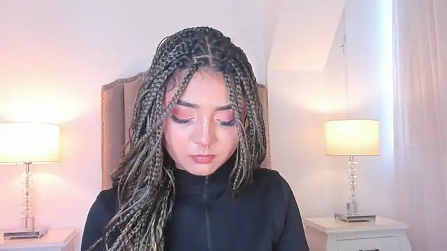 Snapshot of Emma_Torres__ chatting on February 14, 2026, 12:24 pm Emma Torres online show from February 14, 2026, 12:24 pm