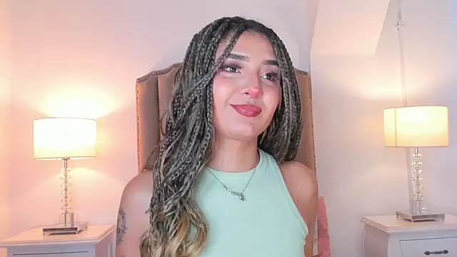 Snapshot of Emma_Torres__ chatting on February 15, 2026, 11:30 am Emma Torres online show from February 15, 2026, 11:30 am