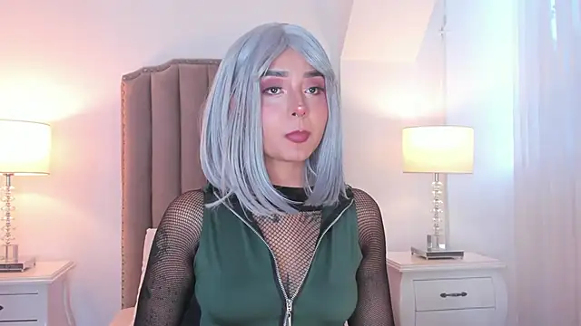 Snapshot of Emma_Torres__ chatting on March 3, 2026, 12:00 pm Emma Torres online show from March 3, 2026, 12:00 pm