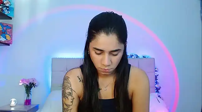 Layla Rachel online show from March 1, 2025, 1:00 am