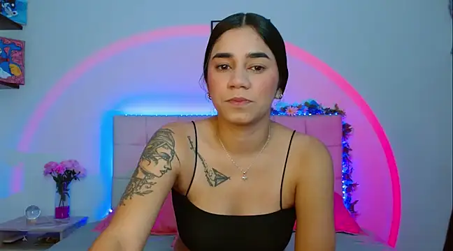 Layla Rachel online show from March 10, 2025, 2:06 am