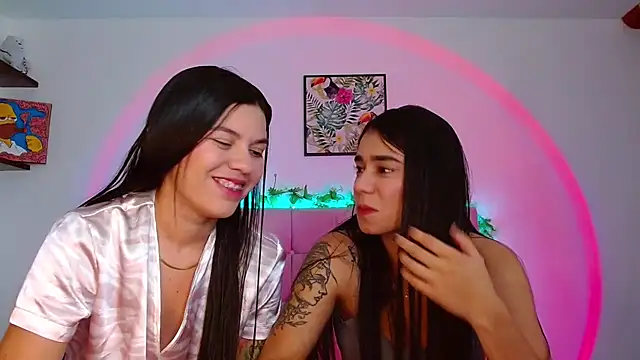 Layla Rachel online show from October 20, 2025, 12:11 am