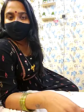 Snapshot of Queen_Anushka69 chatting on February 16, 2025, 6:43 pm Queen Anushka69 online show from February 16, 2025, 6:43 pm