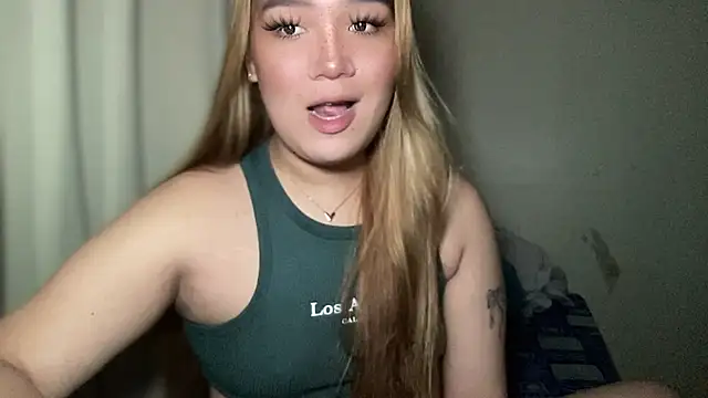 MissCataleyaxxx online show from February 8, 2025, 2:36 am