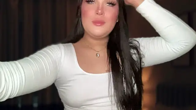 MissCataleyaxxx online show from November 4, 2025, 11:48 pm