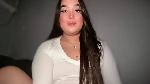 Snapshot of MissCataleyaxxx chatting on February 18, 2026, 12:39 am MissCataleyaxxx online show from February 18, 2026, 12:39 am