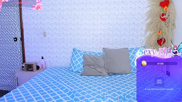 Snapshot of caylinhot7 chatting on December 5, 2024, 5:04 am caylinhot7 online show from December 5, 2024, 5:04 am