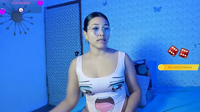 Snapshot of caylinhot7 chatting on October 18, 2025, 5:32 am caylinhot7 online show from October 18, 2025, 5:32 am