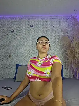 Snapshot of caylinhot7 chatting on October 27, 2025, 5:33 am caylinhot7 online show from October 27, 2025, 5:33 am