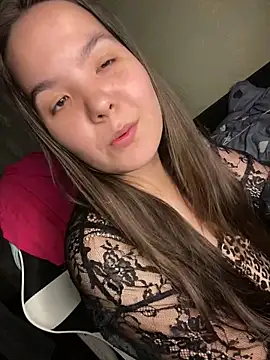 Snapshot of Var_Kiss chatting on September 28, 2025, 1:49 pm Var Kiss online show from September 28, 2025, 1:49 pm