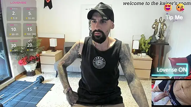 kaiser679  online show from April 8, 2026, 1:55 pm