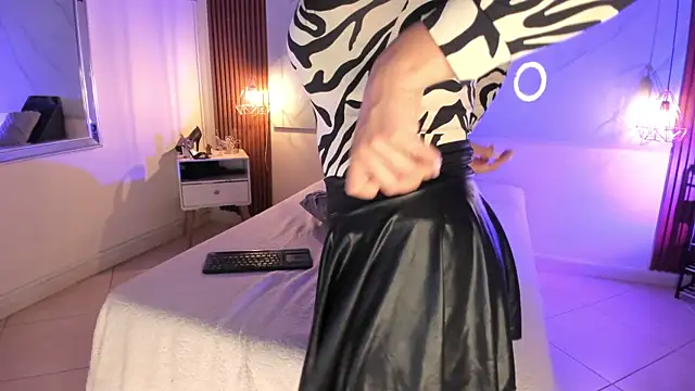 Gin Zc online show from December 20, 2024, 6:29 am