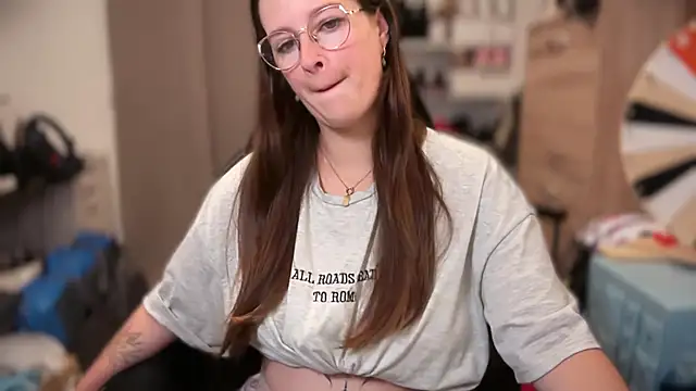 Amai Live online show from October 4, 2025, 6:33 am