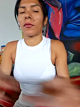 Doll Loren online show from February 4, 2025, 2:32 pm