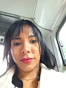 Doll Loren online show from February 14, 2025, 7:02 pm