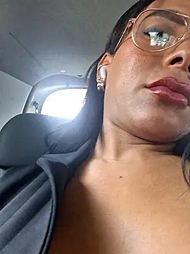 Doll Loren online show from July 30, 2026, 5:23 pm