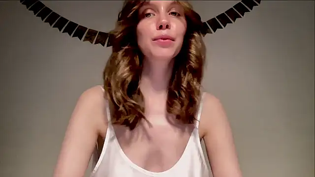 Nikki Mimimi online show from January 5, 2025, 1:15 pm