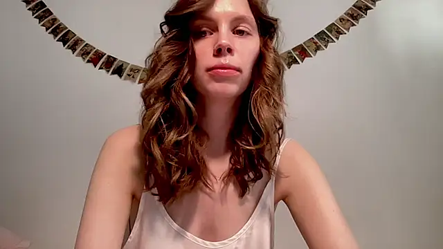 Nikki Mimimi online show from February 5, 2025, 10:08 am