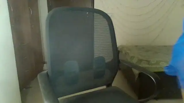 Snapshot of naitika chatting on April 30, 2026, 8:57 pm naitika online show from April 30, 2026, 8:57 pm