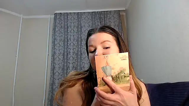 SecretWithJessie online show from December 17, 2024, 7:04 pm