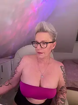 German Milf online show from April 20, 2026, 12:30 pm