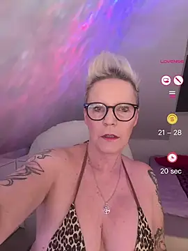German Milf online show from May 3, 2026, 12:55 pm