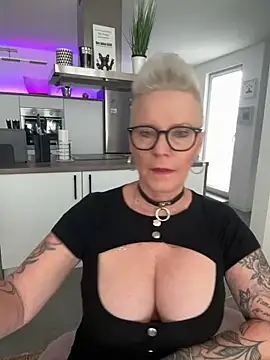 German Milf online show from May 12, 2026, 12:02 pm