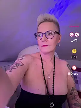 German Milf online show from June 11, 2026, 1:20 pm