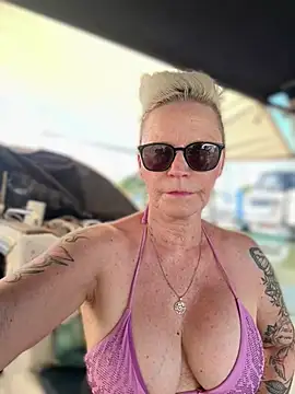 German Milf online show from June 17, 2026, 9:34 am