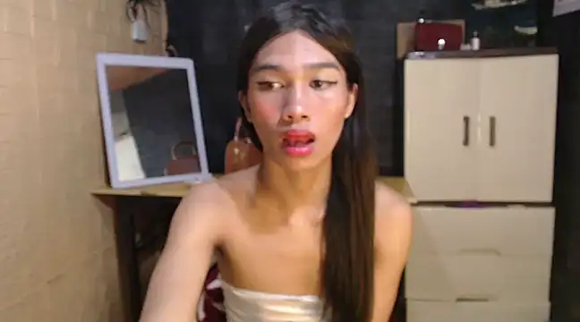 Snapshot of ToKeNa chatting on February 2, 2025, 5:15 pm ToKeNa online show from February 2, 2025, 5:15 pm