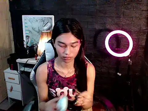 Snapshot of ToKeNa chatting on March 15, 2025, 5:48 pm ToKeNa online show from March 15, 2025, 5:48 pm