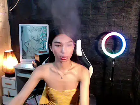 Snapshot of ToKeNa chatting on March 16, 2025, 6:44 pm ToKeNa online show from March 16, 2025, 6:44 pm