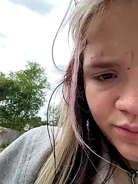 Cutiepiespanks online show from October 3, 2025, 7:11 pm