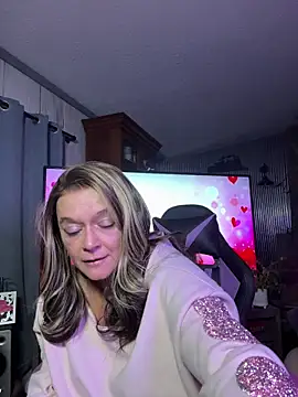 cowgirlc online show from February 12, 2026, 3:56 am