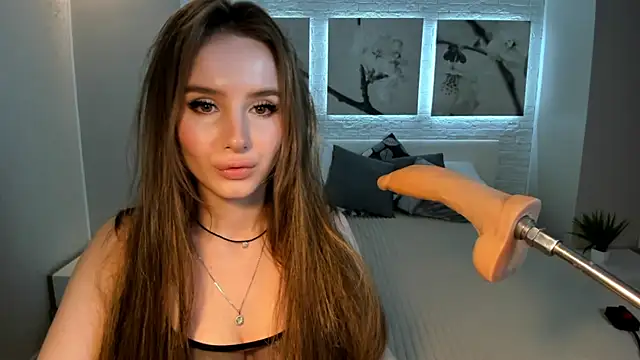 Betty June online show from December 4, 2024, 9:13 pm